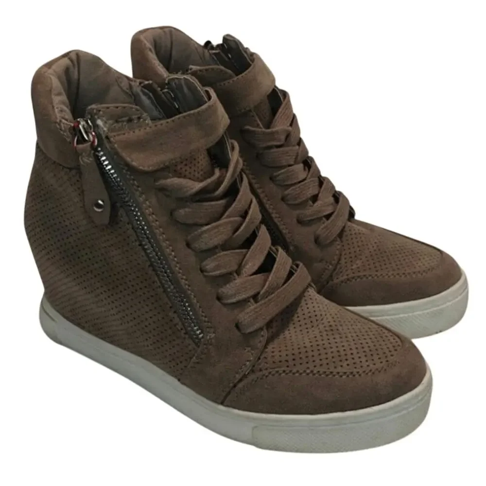 Steve Madden vintage sneaker
